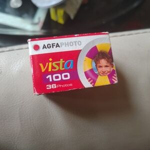 Vista 100 Film - Red